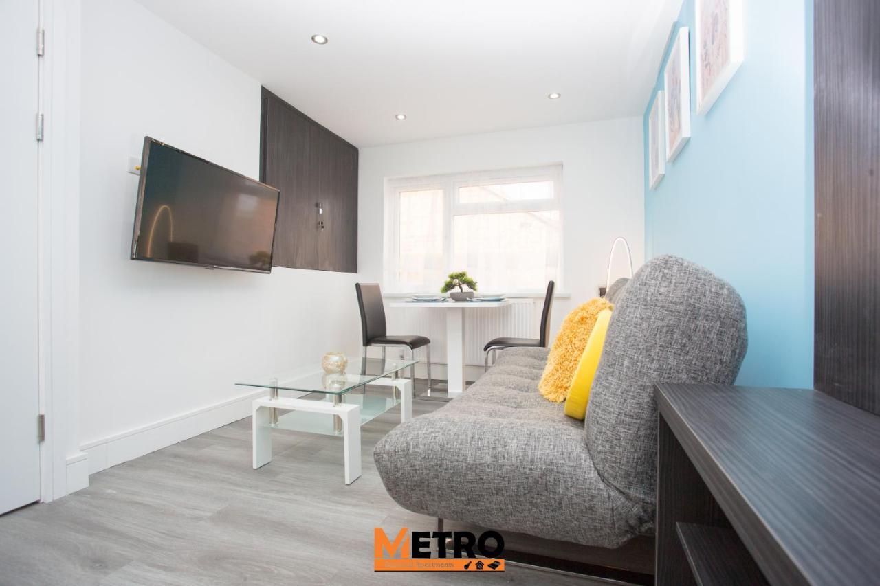 Legoland Heathrow Windsor Apartment Hotel Slough Extérieur photo