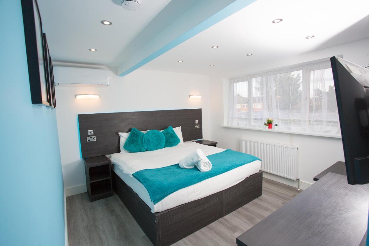 Legoland Heathrow Windsor Apartment Hotel Slough Extérieur photo