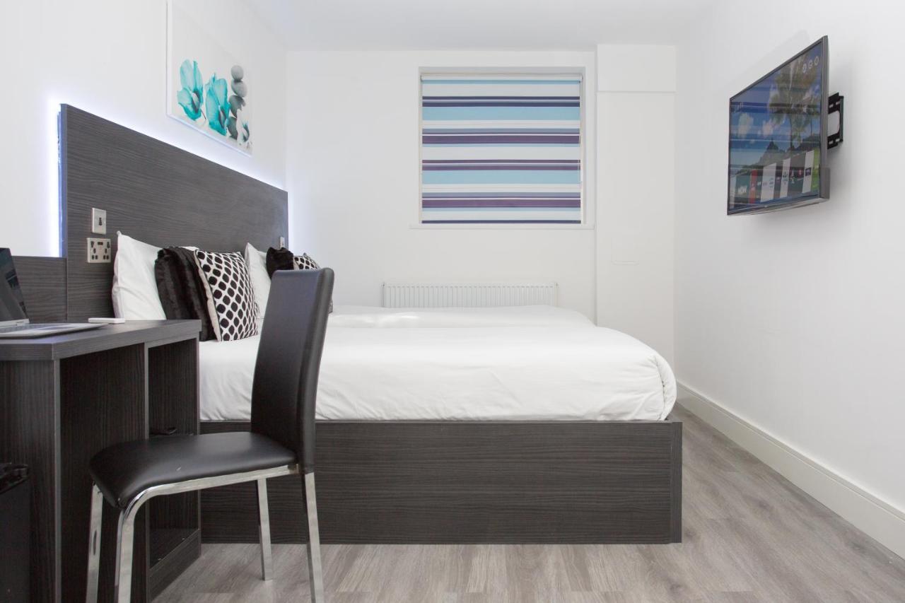 Legoland Heathrow Windsor Apartment Hotel Slough Extérieur photo