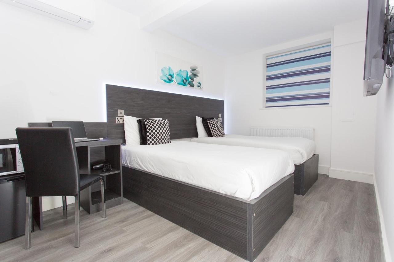 Legoland Heathrow Windsor Apartment Hotel Slough Extérieur photo