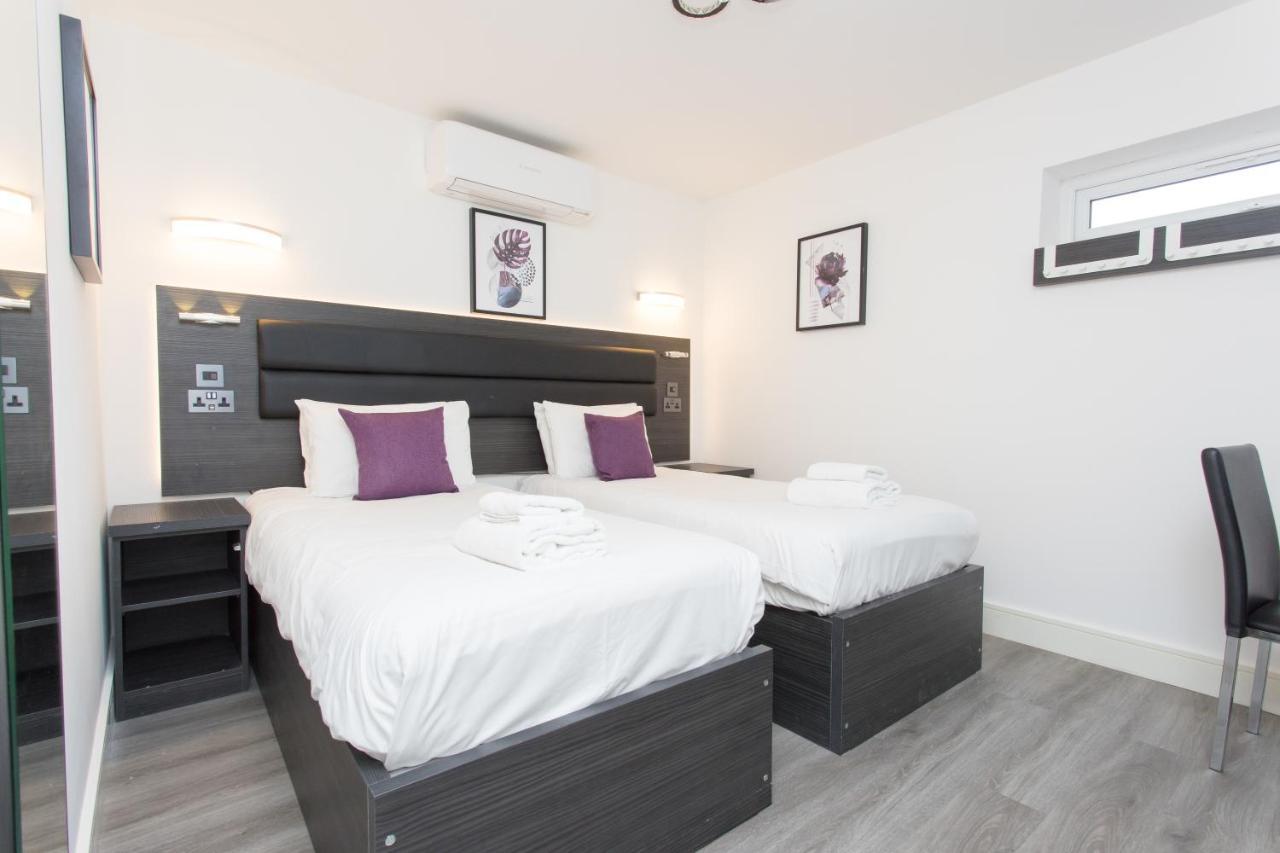 Legoland Heathrow Windsor Apartment Hotel Slough Extérieur photo